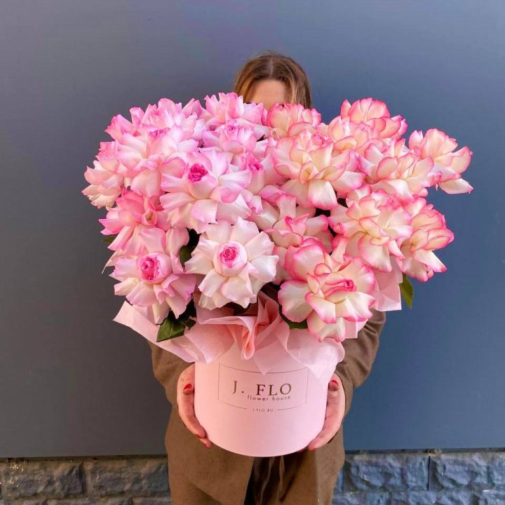 25 Французских роз микс в боксе в Белгороде