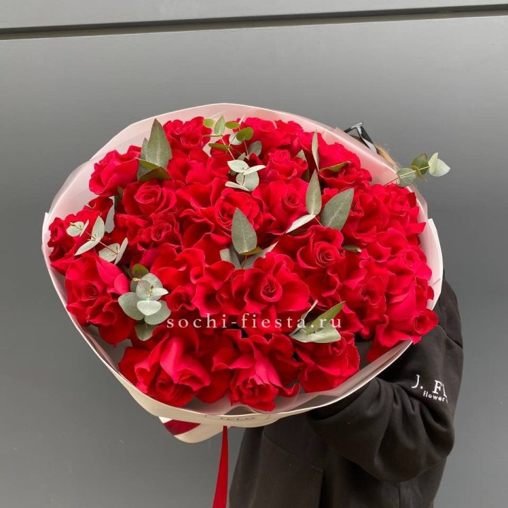 23 Красных французских роз в Белгороде