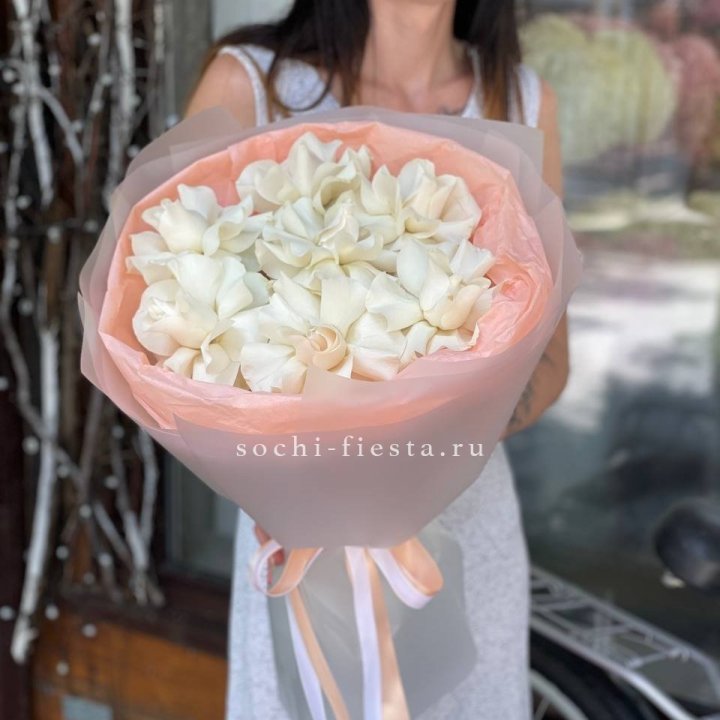 7 Белых французских роз в Белгороде