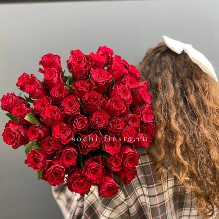 51 красная роза в Белгороде