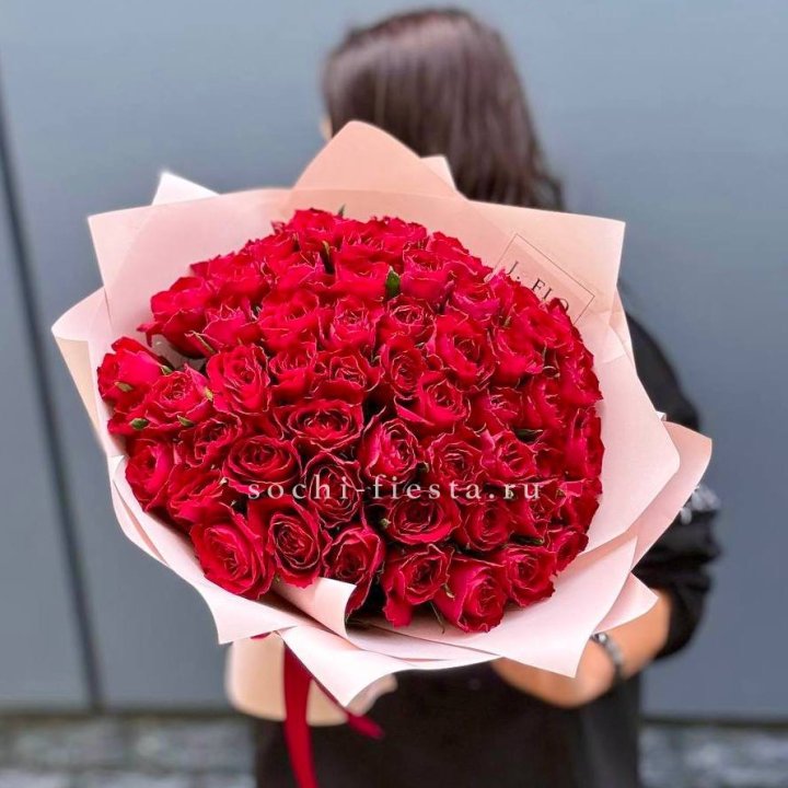 55 кенийских роз в Белгороде