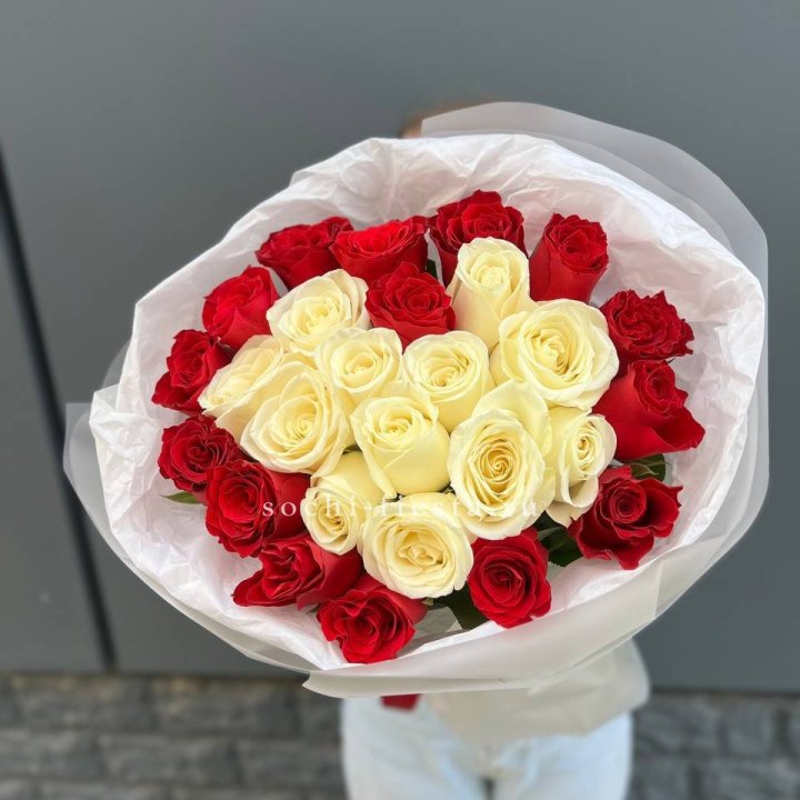 27 роз микс в Белгороде