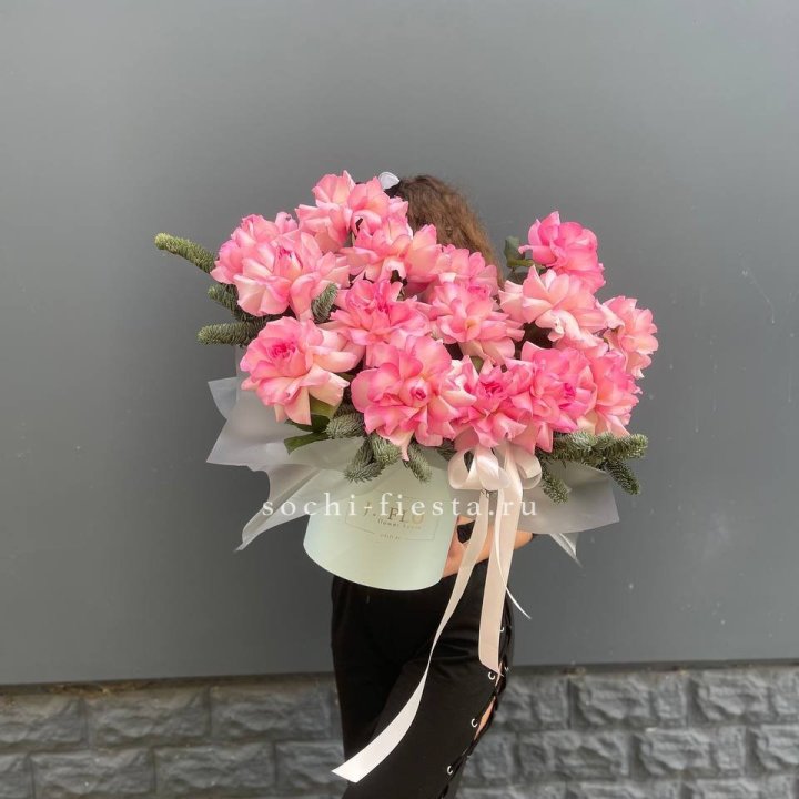 Бокс из 15 французских роз в Белгороде