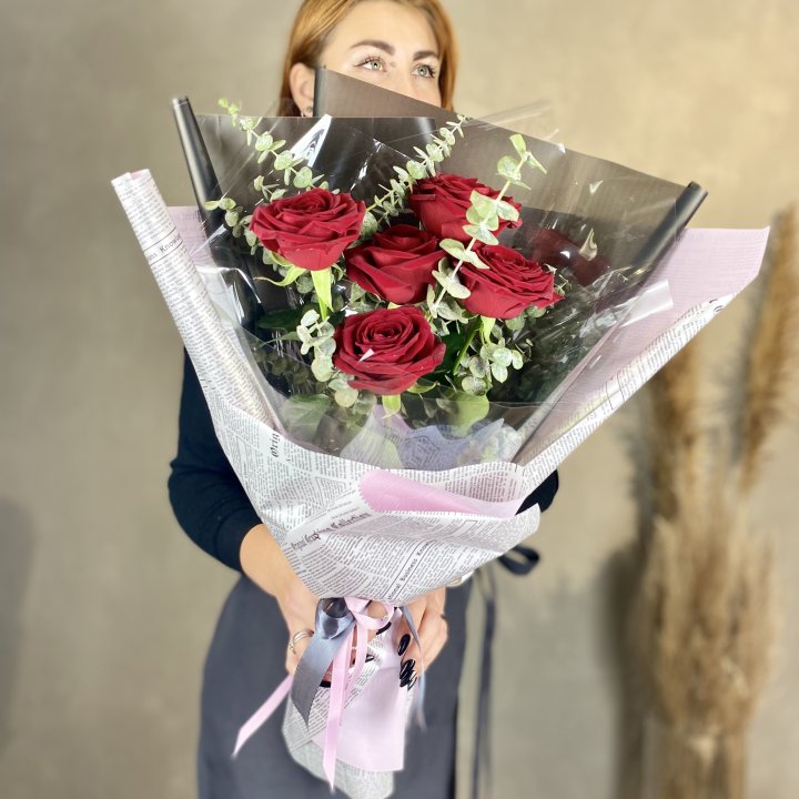 5 красных роз в Белгороде