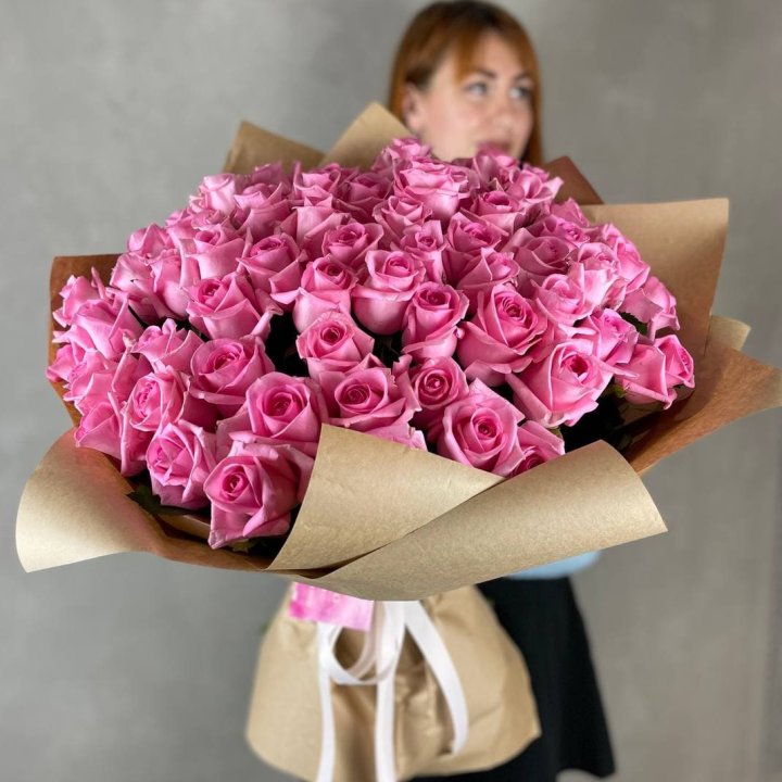 101 розовая роза в Белгороде
