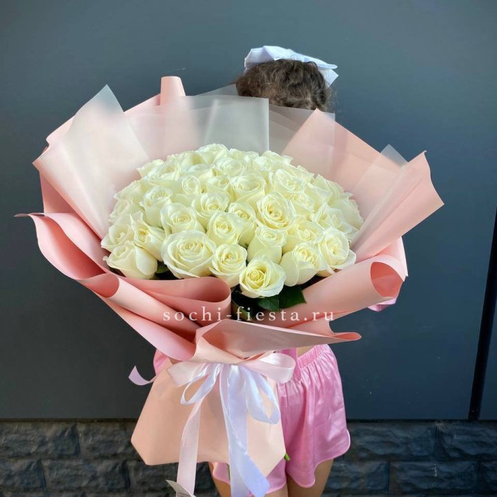 35 белых роз в Белгороде