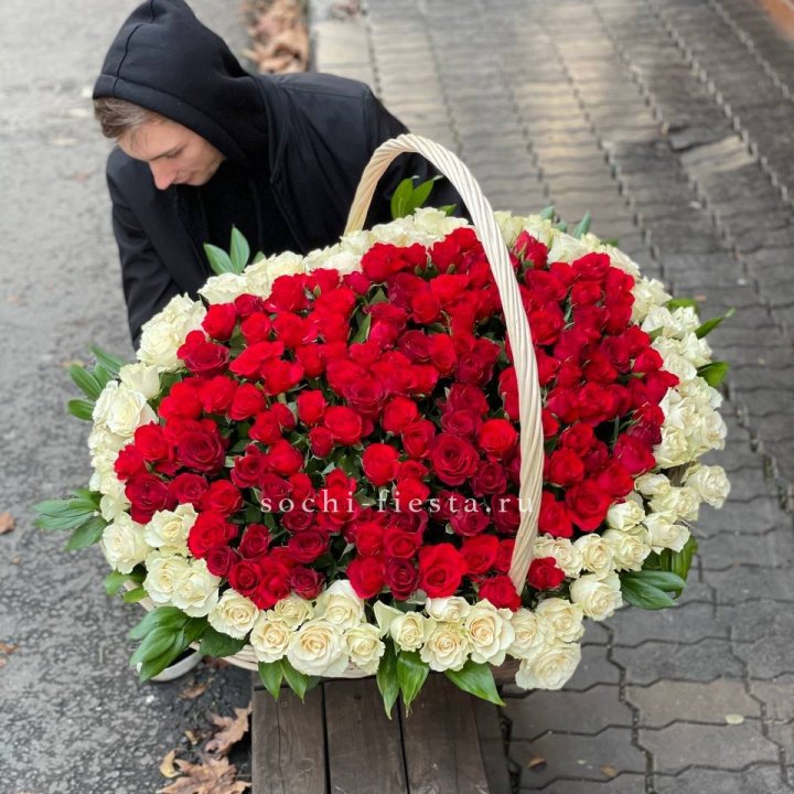 201  роза в корзине   в Белгороде