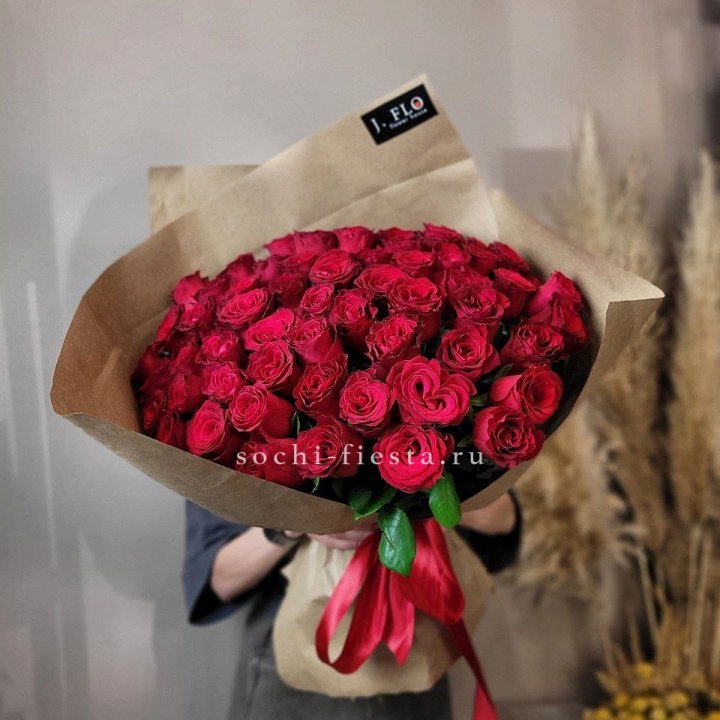 63 красных роз вайт в Белгороде