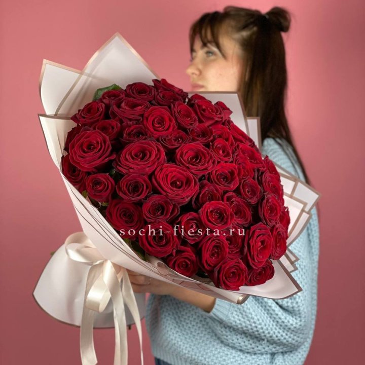 51 красная роза "Лавели" в Белгороде