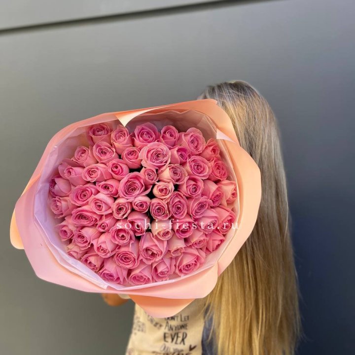 55 розовых роз в Белгороде