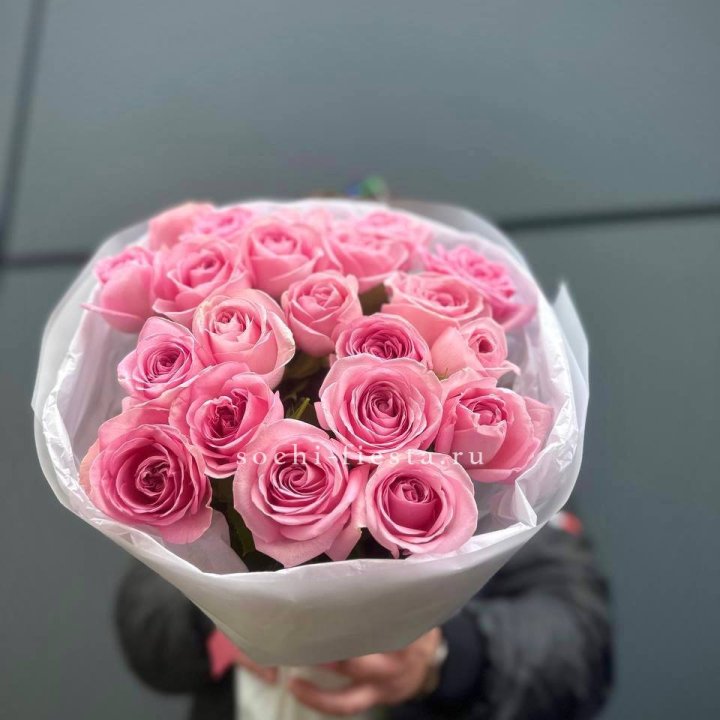 21 Розовая роза в белом в Белгороде