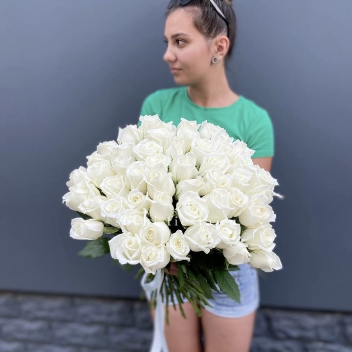 51 белая роза в Белгороде