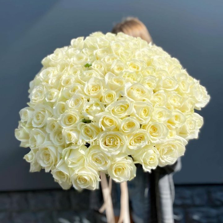 Букет  из 101 белой розы  в Белгороде