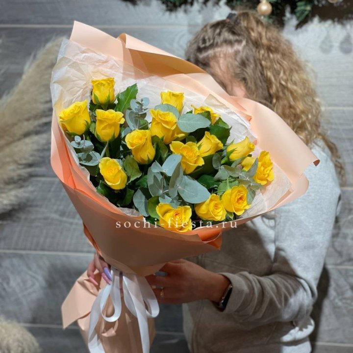 15 желтых роз в Белгороде