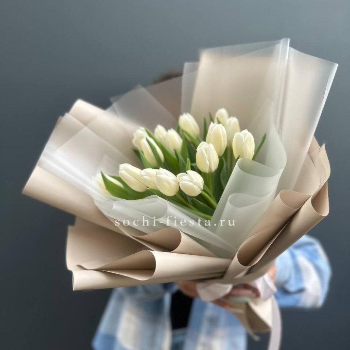 Букет из 15 белых тюльпанов в Белгороде
