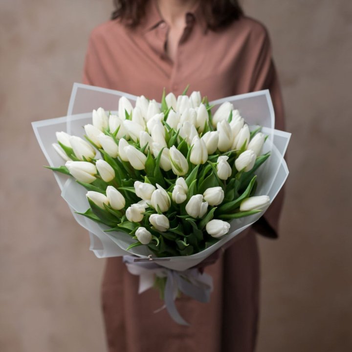 51 белый тюльпан в Белгороде