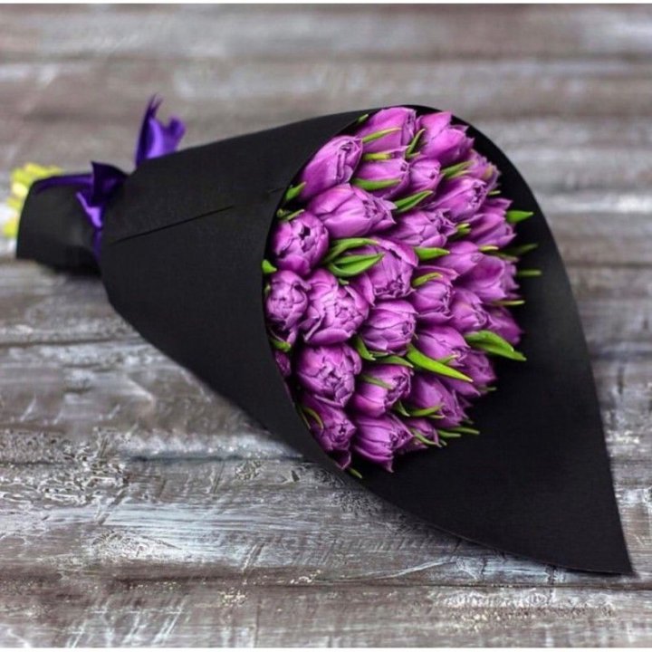 Пионовидные тюльпаны блэк в Белгороде